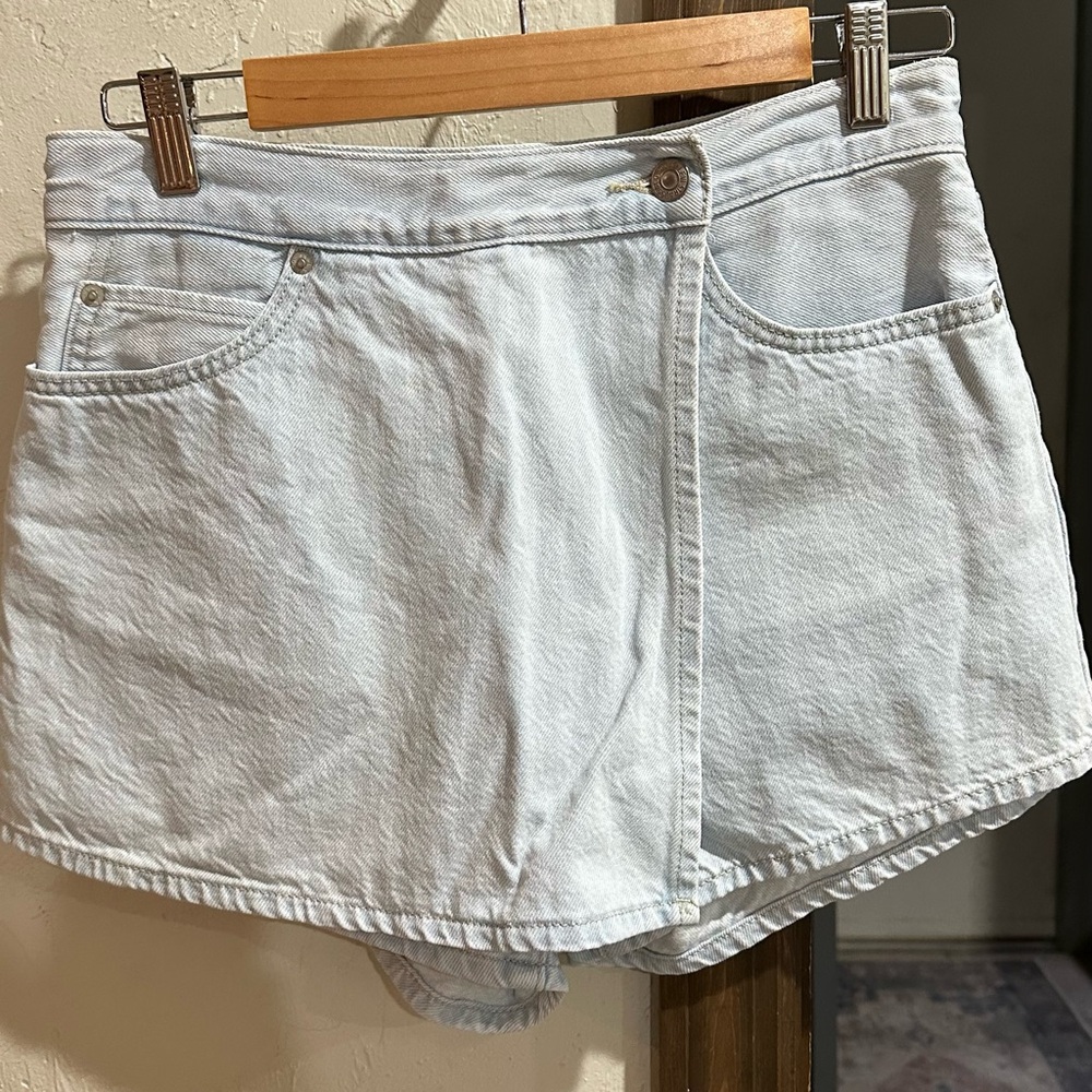 Levi’s Women’s Skort